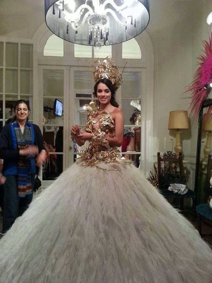 มาแล้ววว!! ชุดประจำชาติ.Miss universe 2013 national custume !!