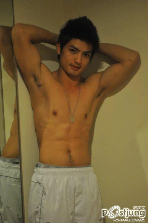 หล่อขอโชว์