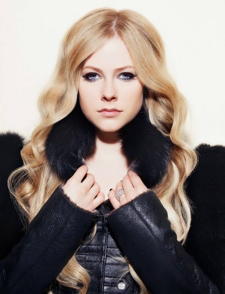 Avril Lavigne @ Glamoholic Magazine October 2013