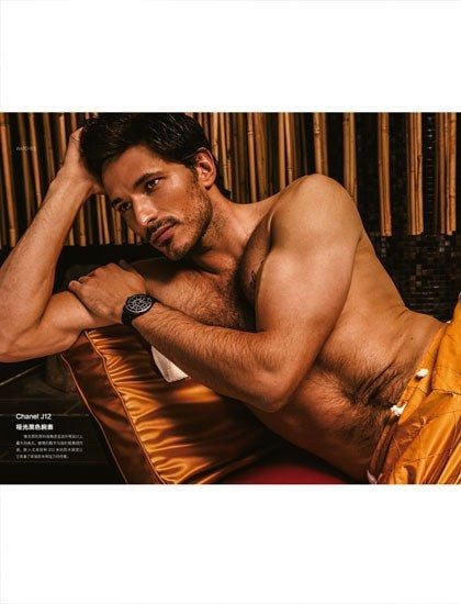 Andrés Velencoso Segura in Watches