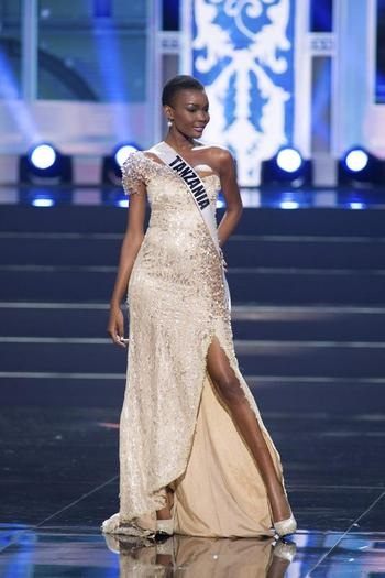 Miss universe 2013 evening gown !!! รวมชุดราตรี จากรอบ พรีลิม++!!!