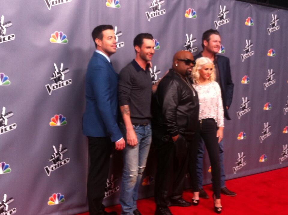 Christina Aguilera Nov 7: The Voice Press Event/Red Carpet (ผอมลงมาก)