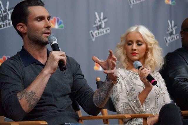 Christina Aguilera Nov 7: The Voice Press Event/Red Carpet (ผอมลงมาก)