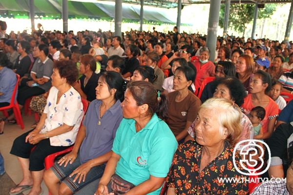 ภาพกิจกรรมดีดีเพื่อสังคม มูลนิธิครอบครัวข่าว 3 ร่วมกับกองทัพเรือ ลงพื้นที่ช่วยเหลือผู้ประสบอุทกภัย