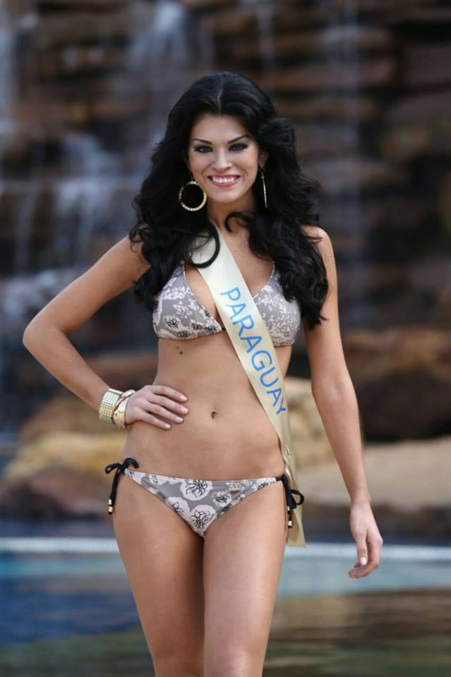 Miss Grand International 2013 in swimsuit