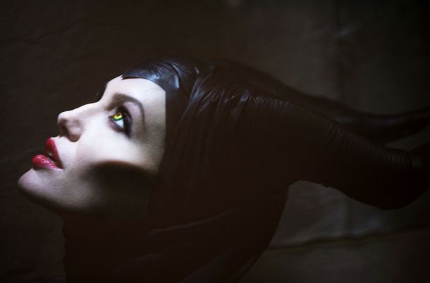 trailer Maleficent 2014  มาแล้วกริ๊ดดด  นำแสดงโดย Angelina jolie รับบทเด่น