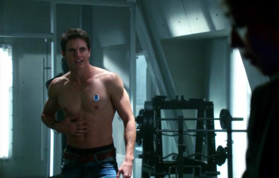 Robbie Amell