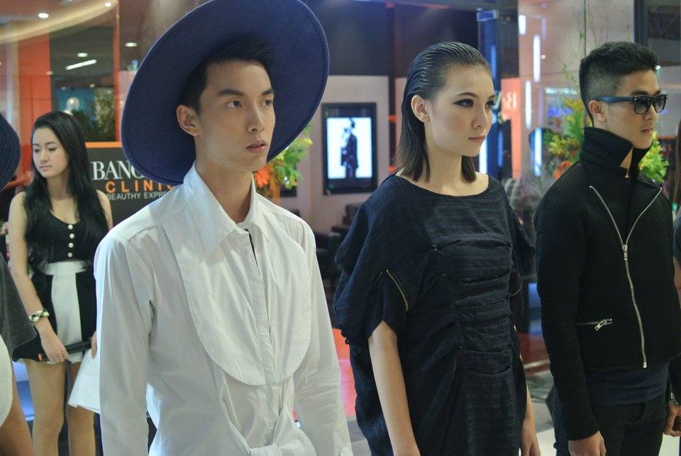 Fashion Troop by @BANGKOKClinic