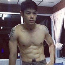 WoW WoW WoW WoW six packs ของ อาร์ต พศุตม์ มันช่างฟินไปถึงแกนไส้สมองเลยอร๊าาาาาาาา ^O^