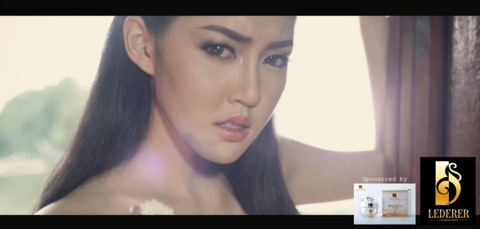 รวมภาพสุดหวือ MV สักดอกนะ จากทุกเเหล่งข่าว เเซบ !!!