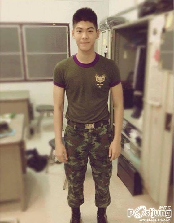 เด็กไทยหล่อ ใส ในเฟสบุ้ค