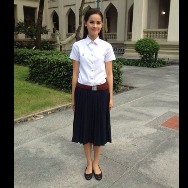 ญาญ่า อุรัสยา ดาวรุ่งหญิงเพียงคนเดียวที่ได้เรียนคณะอักษร จุฬาภาคอินเตอร์มหาวิทยาลัยที่ดีที่สุดของไทย
