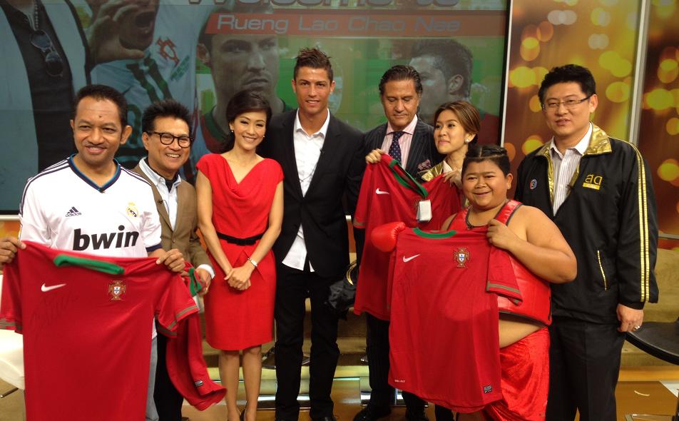 โรนัลโด้ นักฟุตบอลชื่อดังก้องโลก เมื่อครั้งมาออกรายการเรื่องเล่าเช้านี้ก่อนรายการอื่นๆในประเทศไทย