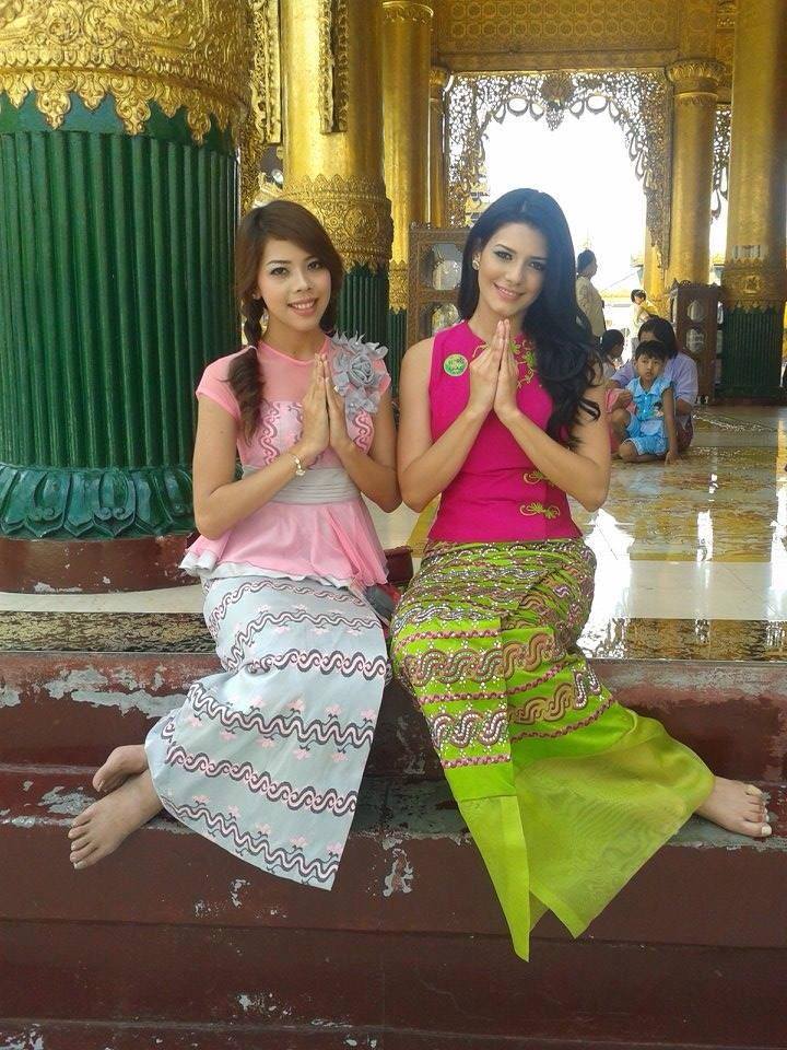 Miss Grand International 2013 and Miss Grand Myanmar 2013 Visit Shwedagon Pagoda in Myanmar