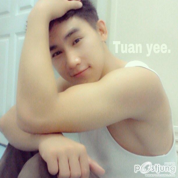 Tuan Yee หนุ่มหล่อ ม.บู