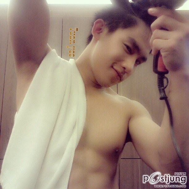 Tuan Yee หนุ่มหล่อ ม.บู