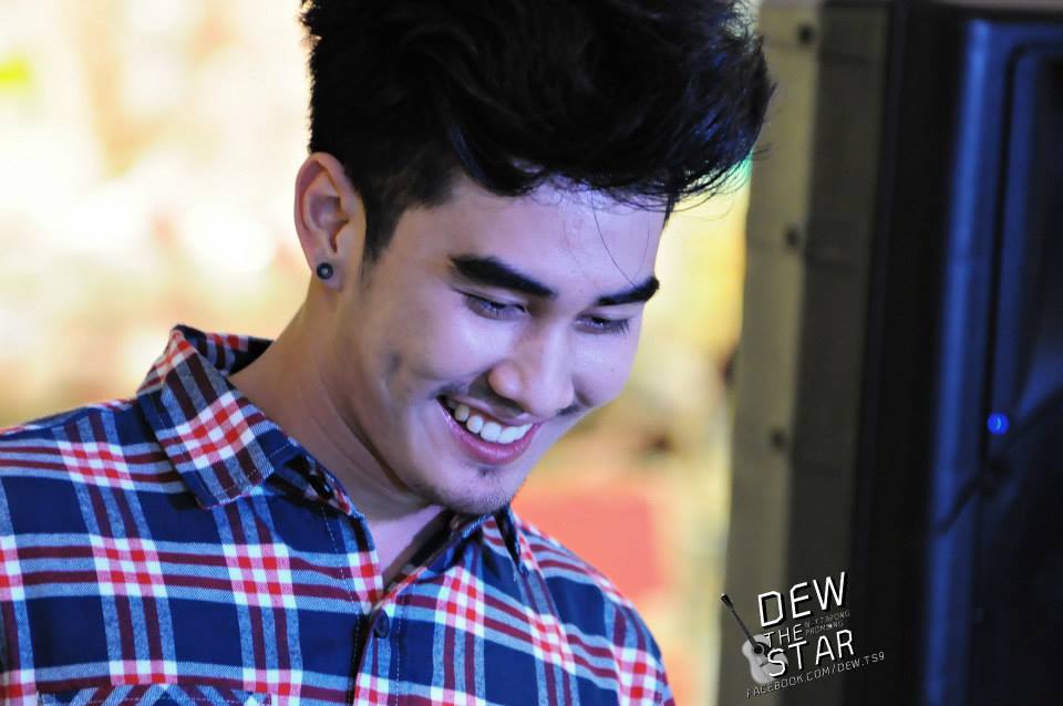 ดิวๆๆๆๆยิ้มๆๆๆน่าร๊อคอ่ะ