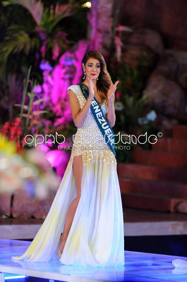 Miss Earth 2013 คนใหม่ จาก Venezuela