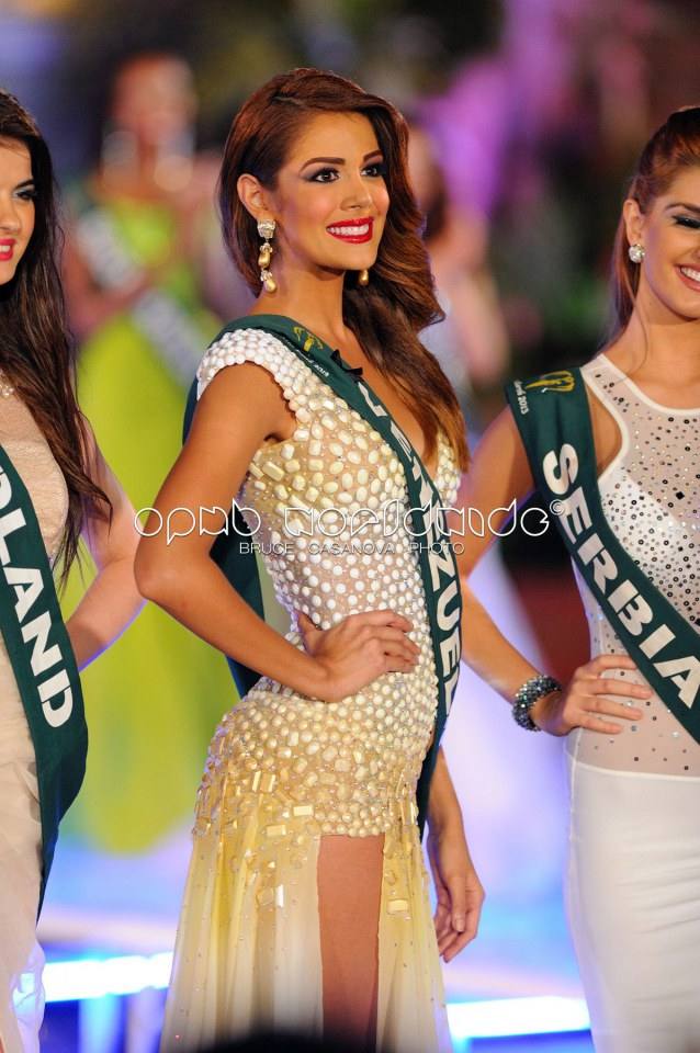 Miss Earth 2013 คนใหม่ จาก Venezuela