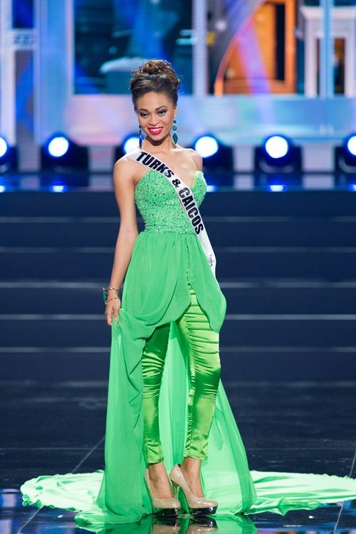 ชุดราตรีบนเวที Miss Universe 2013 สีสันสุดแซบตา