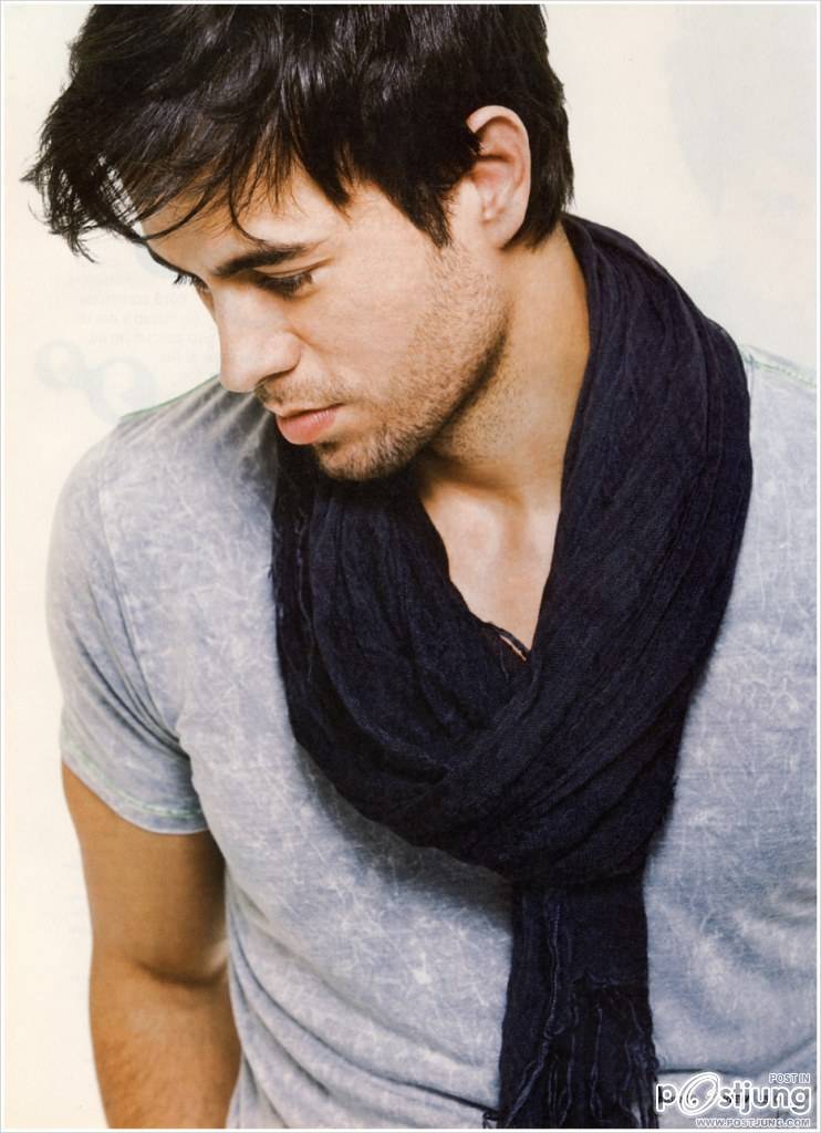 Enrique-Iglesias ตาสวยมาก