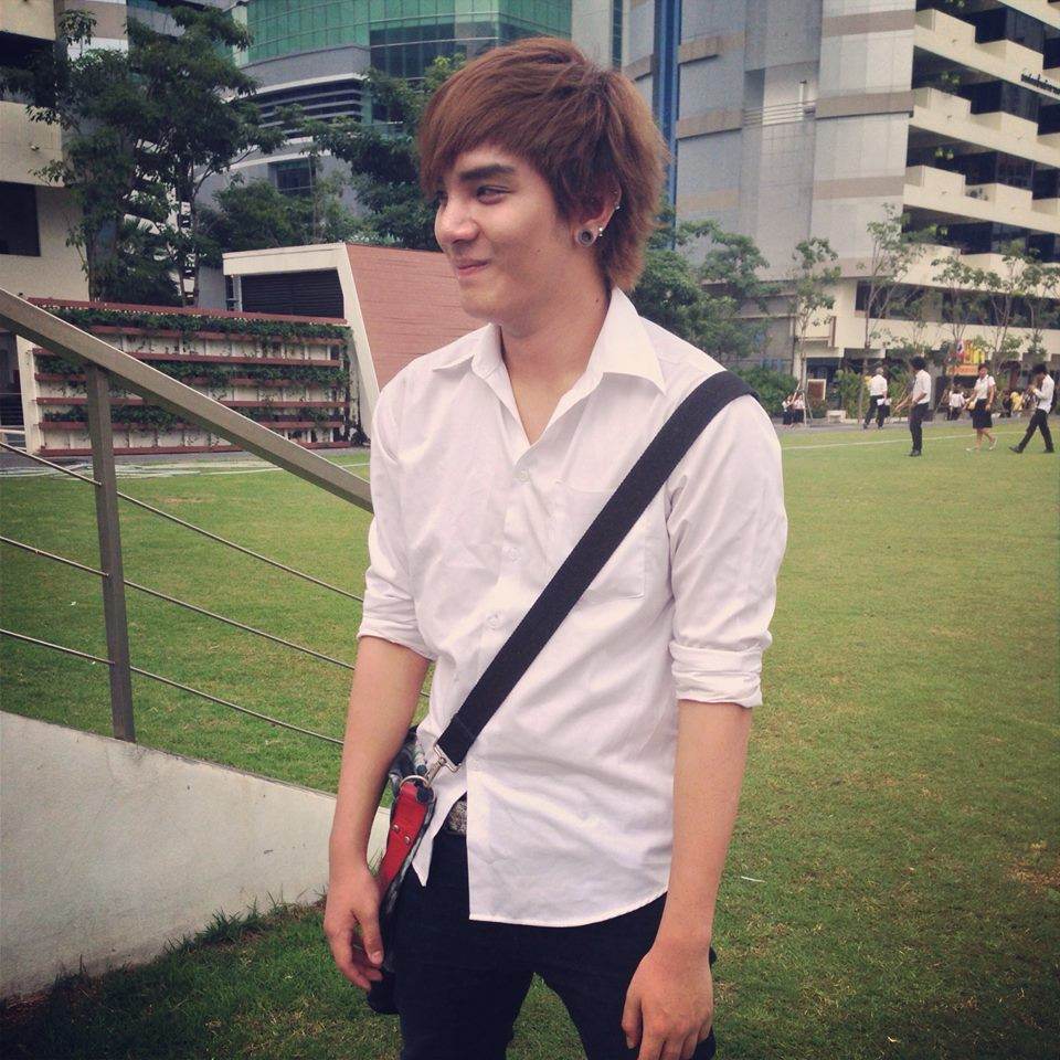 พี่ซัน มศว.หล่อบาดใจค่ะ