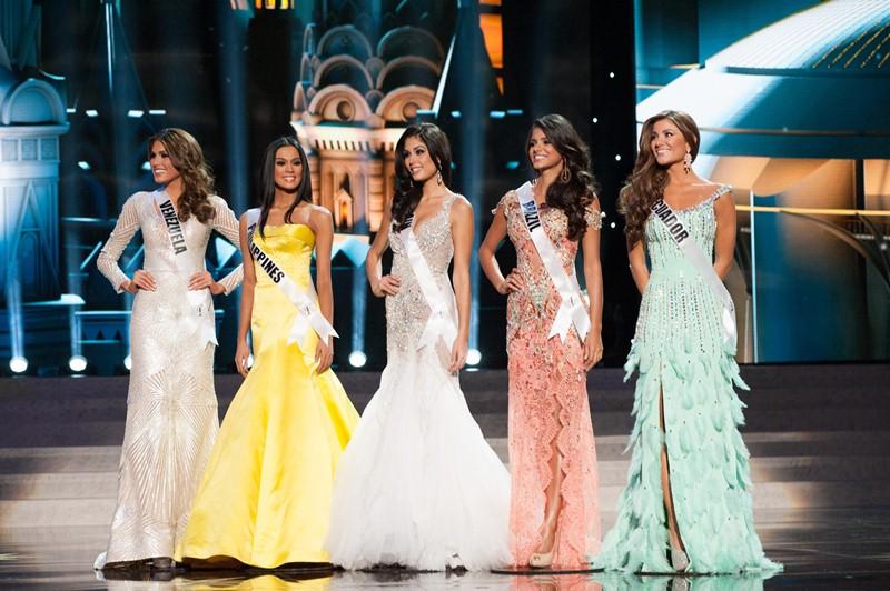 เทปบันทึกการประกวด Miss Universe 2013 2 มกรา 57 เวลา 1:00 ทางช่อง 7 สี มาแล้วนะคะ