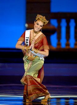 ชนันภรณ์ รสจันทน์-Best National Costume 2005