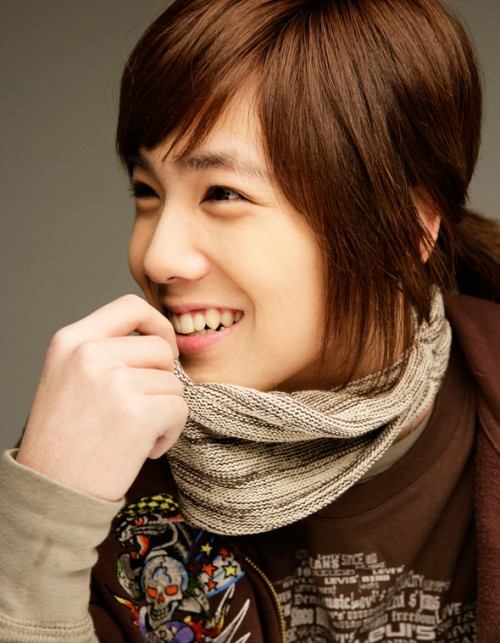 4.อีฮงกี  อีฮงกี จากวง FT Island