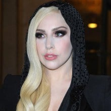 Lady Gaga at Versace Fashion Show in Paris ลุคใหม่