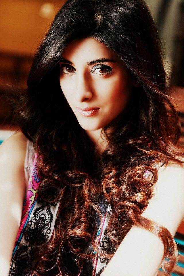 สาวสวยที่เป็นเป็นทั้ง วีเจ, นางแบบ และนักแสดงชาวปากีสถาน Urwa Tul Wusqa (รูปเยอะมาก)