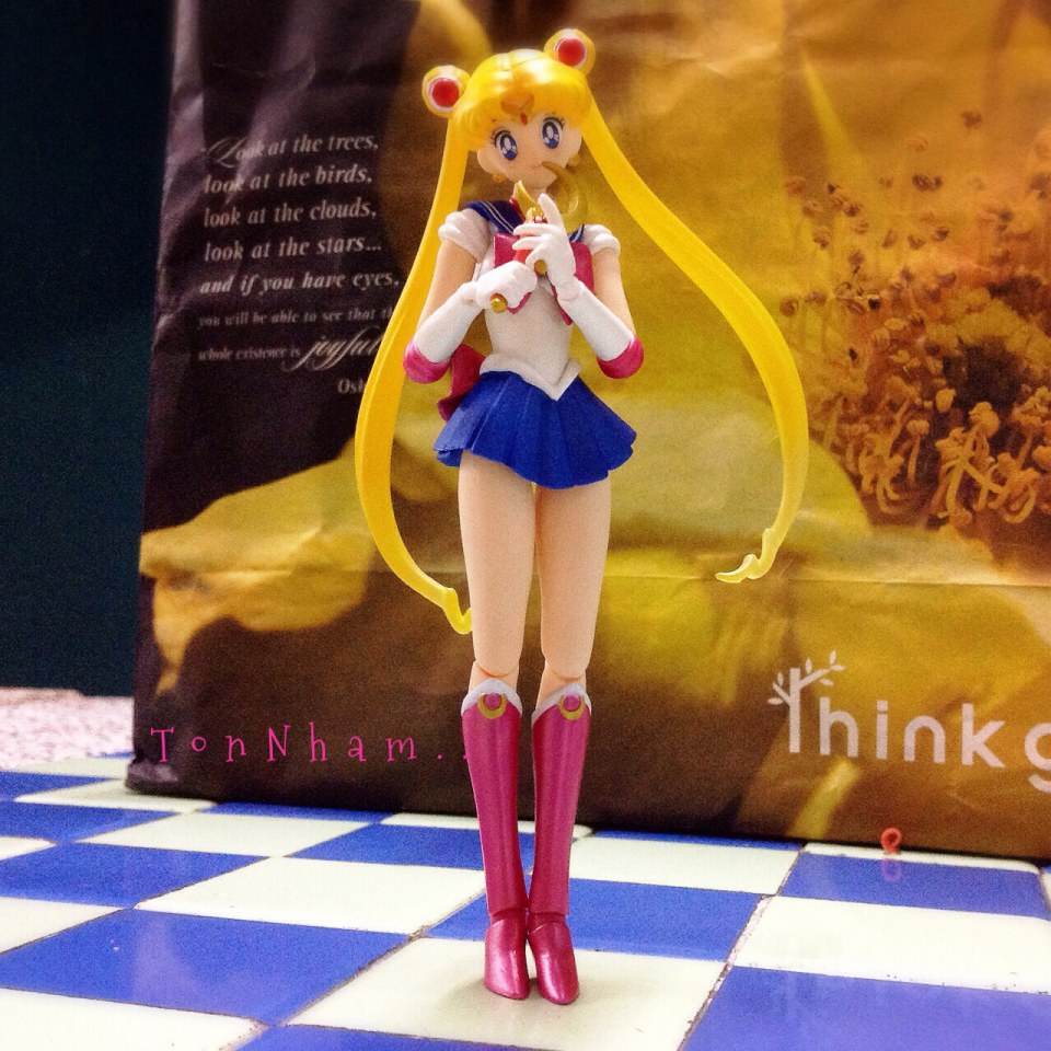 รีวิว S.H.Figuarts Sailor Moon from BANDAI