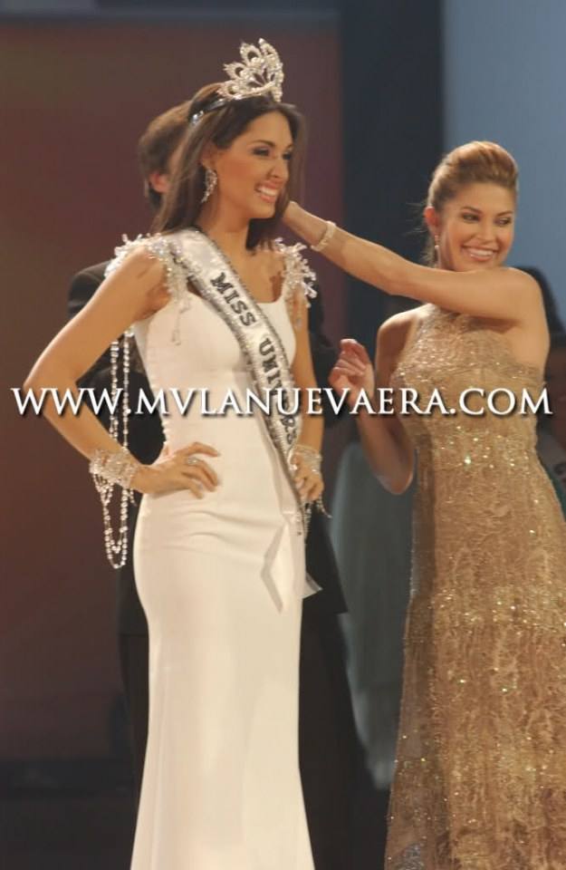 Amelia Vega @ Miss Universe 2003