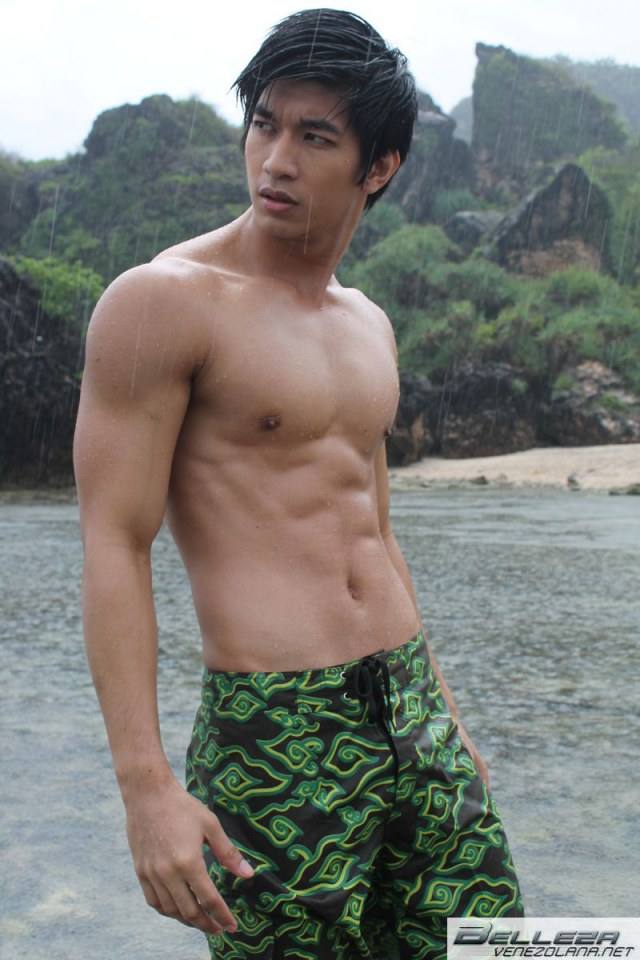 Mister Philippines International 2013 Gil Wagas