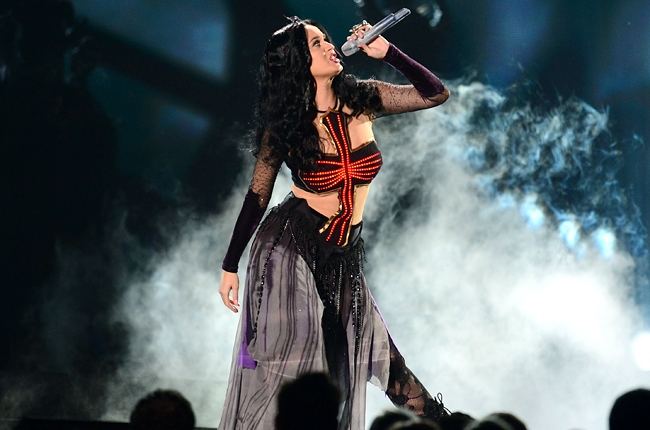 Katy Perry's 'Dark Horse' Gallops to No. 1 On Hot 100 billboard
