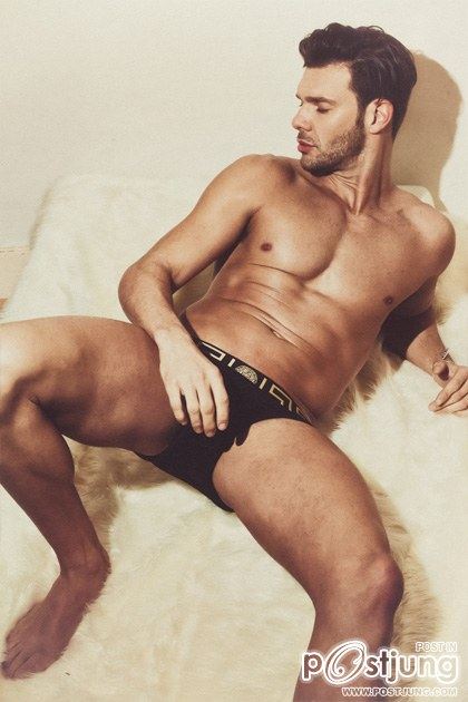 Rodrigo by Troy Wise : HQ images