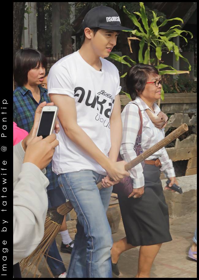 เจมส์ จิรายุ @ คนหล่อขอทำดี ปี 6 ที่จังหวัดพิจิตร