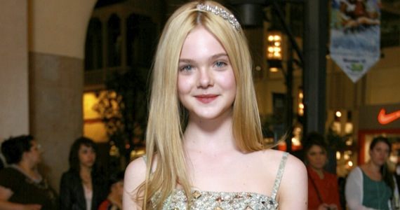 Elle fanning รับบท เจ้าหญิง Aurora ใน maleficent 2014  สวยไหมคะ ?