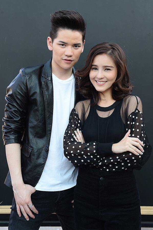 เต๋า-เศรษฐพงศ์ (AF8) & ออม สุชาร์ @ เบื้องหลัง MV ก่อนวันสุดท้ายจะมาถึง