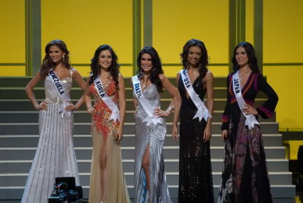 บรรยากาศ Top 5 บนเวที Miss Universe 2001-2013