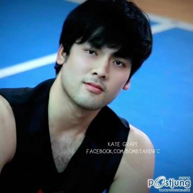 บอม ธนิน เข้ม..อยากกินจัง