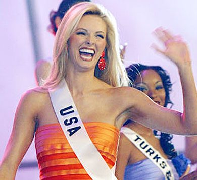 Shandi Finnessey @ Miss Universe 2004