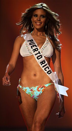 Mayra Matos @ Miss Universe 2009