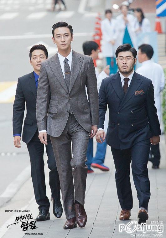 พระเอกเกาหลีสูงโปร่ง