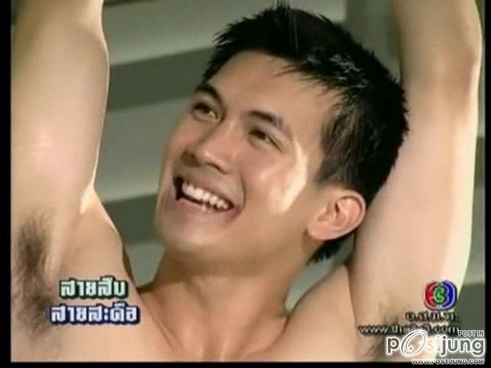 เฝ้ารอคอยการถ่ายแบบnaked issue (แก้ผ้า) ของดาราไทยสุดหล่อเซ็กซี่ของสองท่านนี้