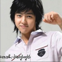 หนุ่มหล่อจากวง s.j. คิม คิบอมจร้า....