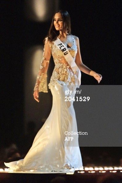 Claudia ortiz de zevallos Miss Peru 2003