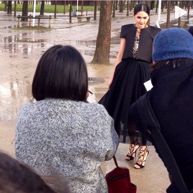 3 สาวไทย ตะลุยเมืองแฟชั่นที่ @paris fashion week นำทีมโดย ชมพู่ อารยา เจ้าแม่แฟชั่นของเมืองไทย