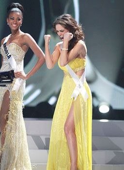 Leila lopes Miss Universe 2011 ฉายา " เจ้าหญิงผิว กาแฟ " ที่สวยที่สุดในโลก นับวันยิ่งสวยขื้นน'!!!!! OMG!!