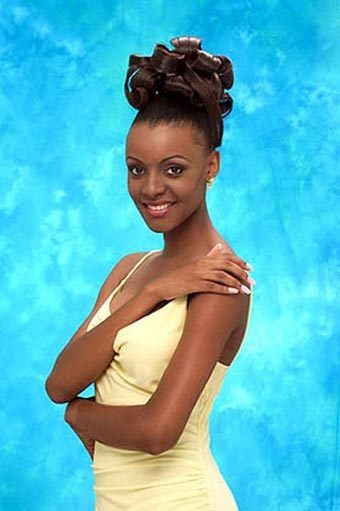 Mpule Kwelagobe Miss Universe 1999